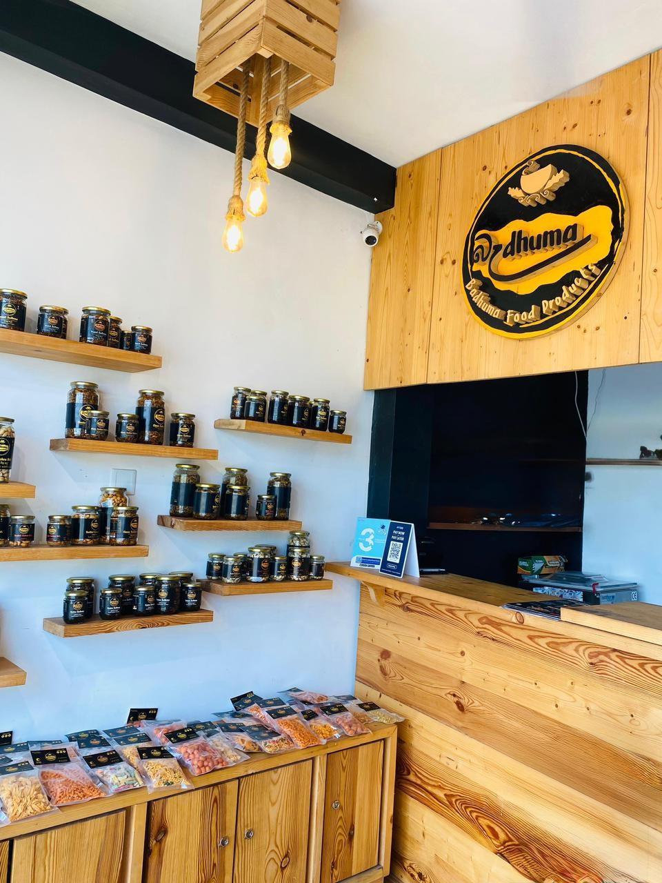 Badhuma Outlet - Interior